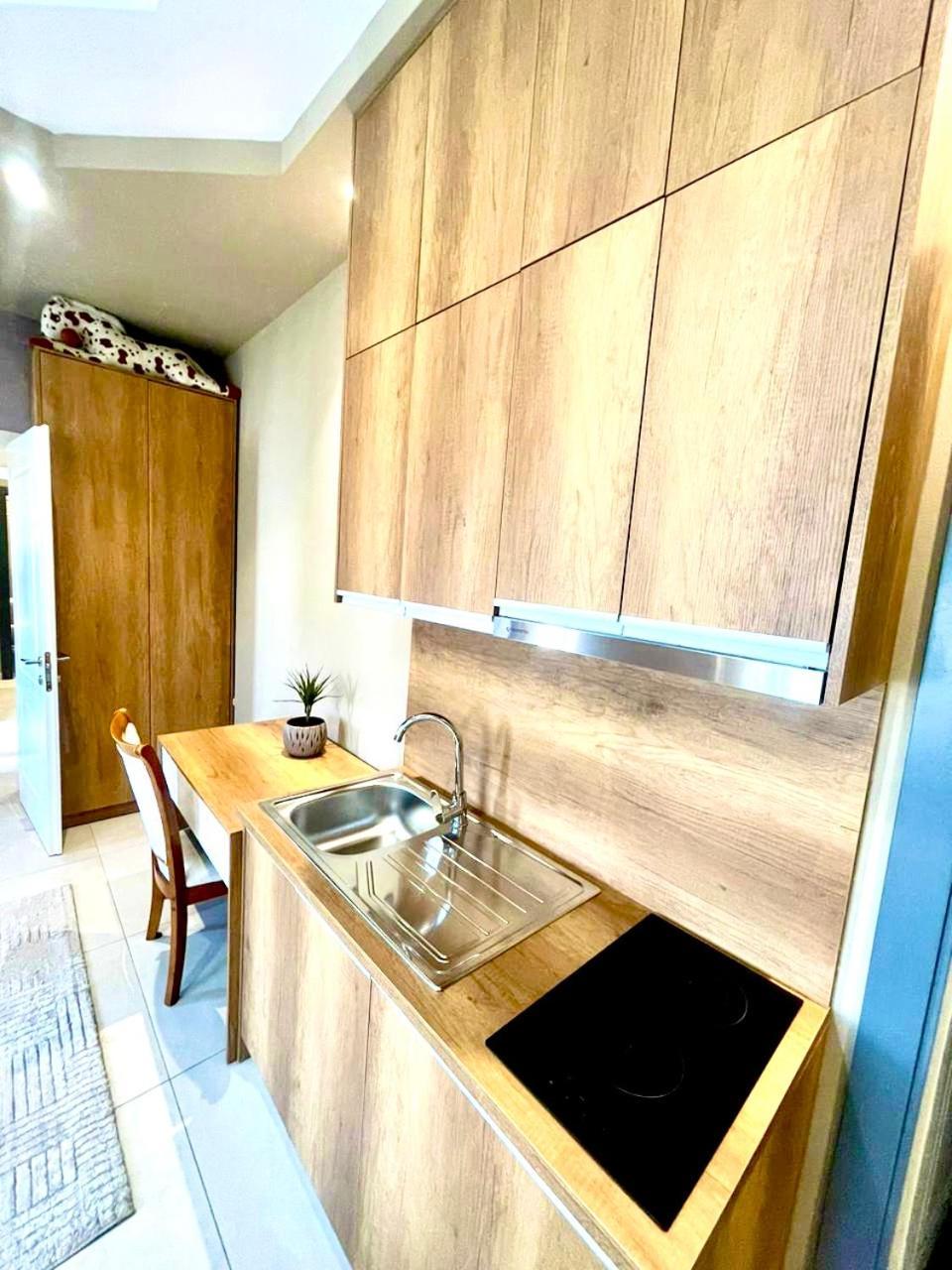 Alb Apartments Tirana Esterno foto